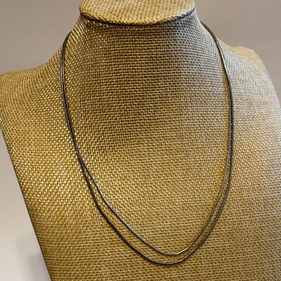 8 Assorted Silver Necklaces - Picture 6 of 16